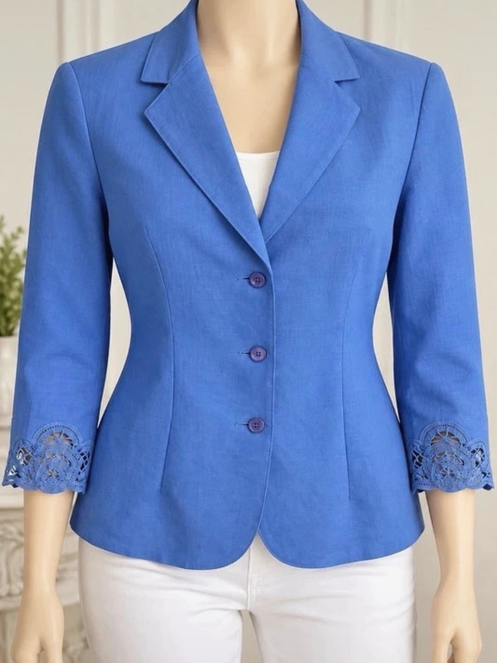 Liz Claiborne Vibrant Blue Tailored Blazer with Lace Trim